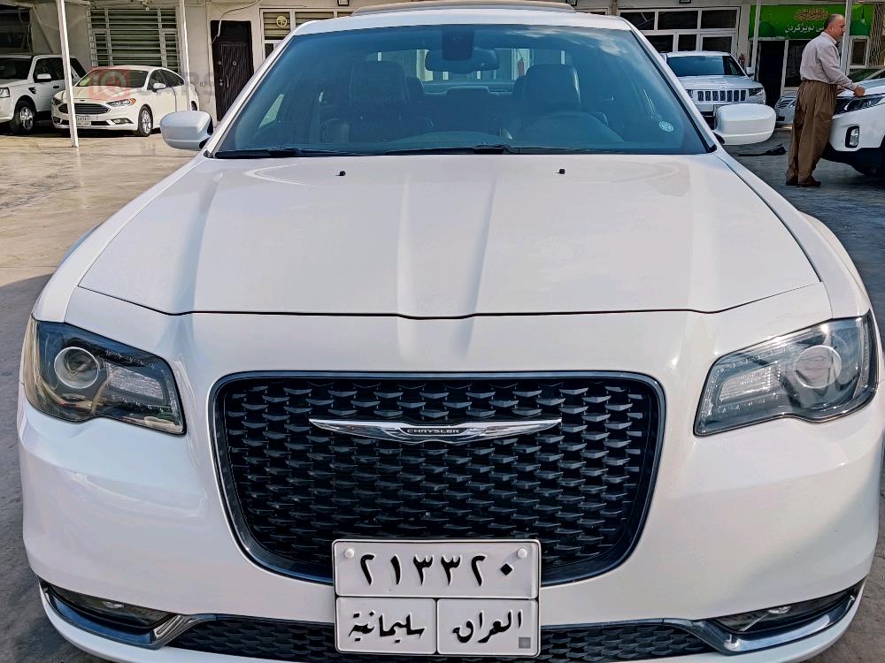 کرایسلەر 300